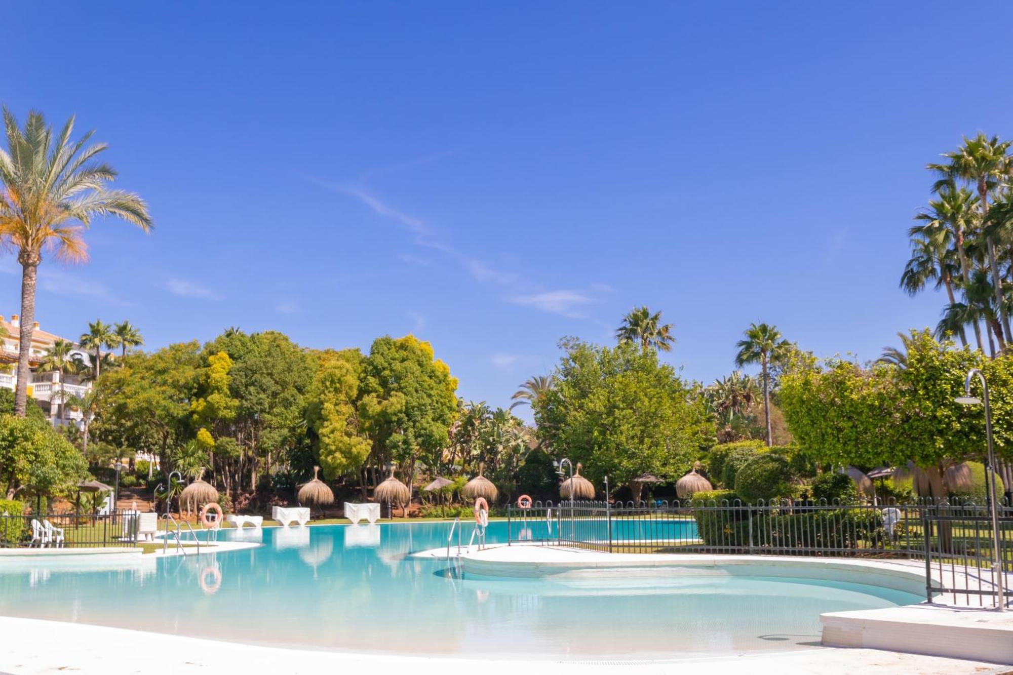 Apartamento Dama De Noche L - Puerto Banus Marbella Exterior photo